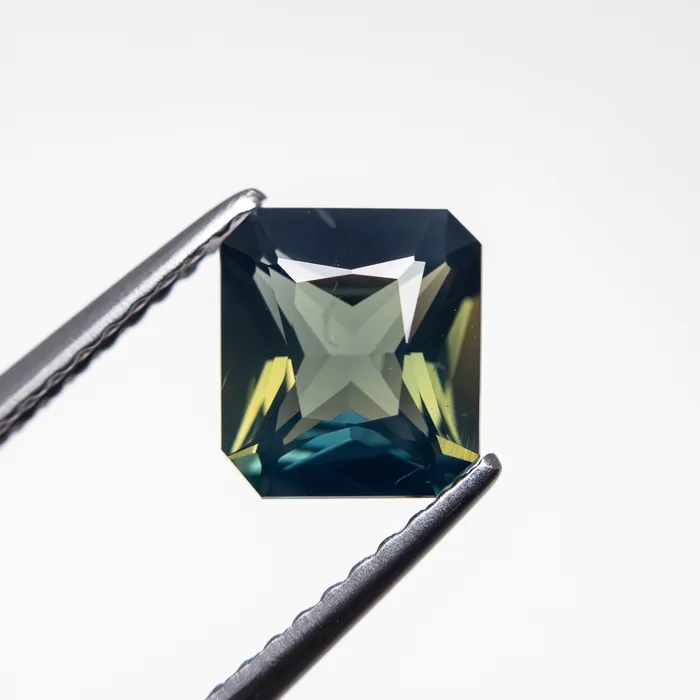 Misfit Gems Rings 143ct 680x613x362mm Cut Corner Rectangle Brilliant Sapphire 2381325