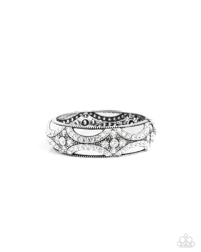 Bracelets Paparazzi Jewelry Paparazzi Bracelet Draped in Decadence White Bracelets Paparazzi Jewelry Paparazzi Bracelet Draped in Decadence White