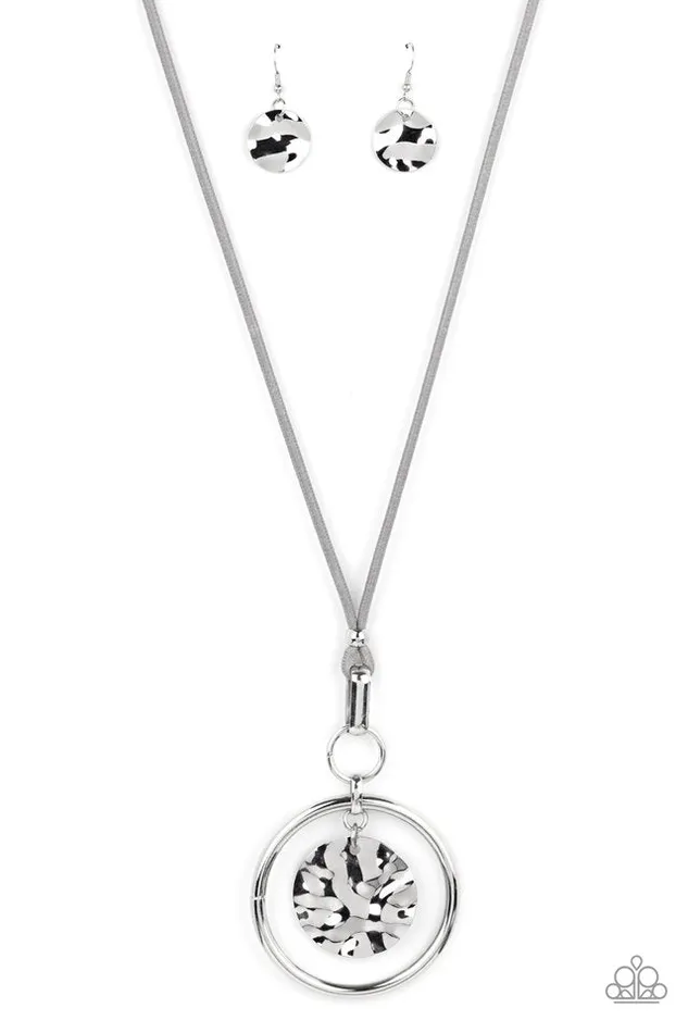Necklaces Paparazzi Jewelry Paparazzi Necklace CORDinated Effort Silver