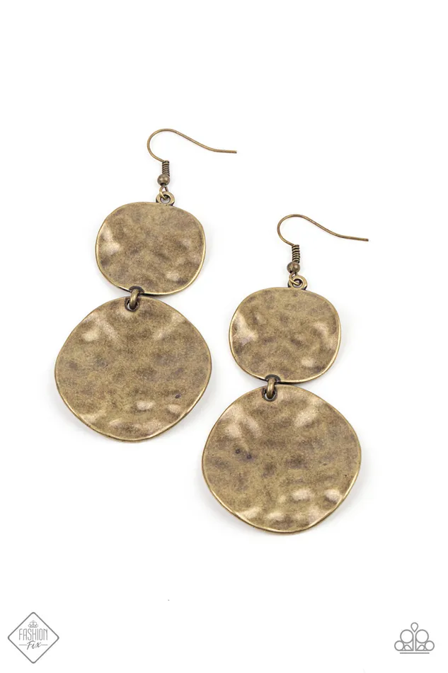 Paparazzi Jewelry Earrings Paparazzi Earring Fashion Fix Jan 2021 HARDWAREHeaded Brass