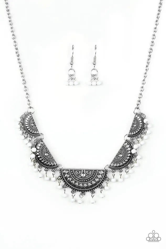 Paparazzi Jewelry Necklaces Paparazzi Necklace Boho Baby White