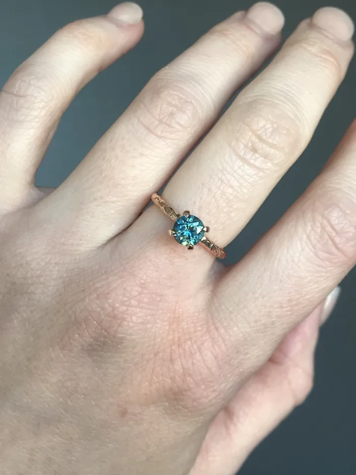 106ct Montana Sapphire Evergreen Solitaire in 18k Rose Gold Anueva Jewelry PreStyled Sets