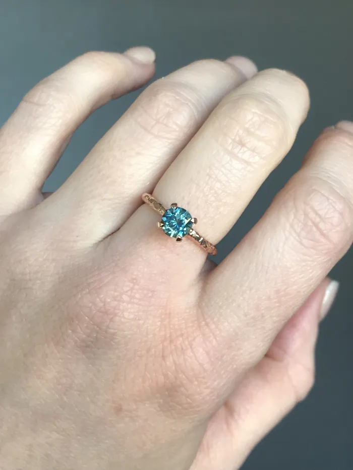 106ct Montana Sapphire Evergreen Solitaire in 18k Rose Gold Anueva Jewelry PreStyled Sets