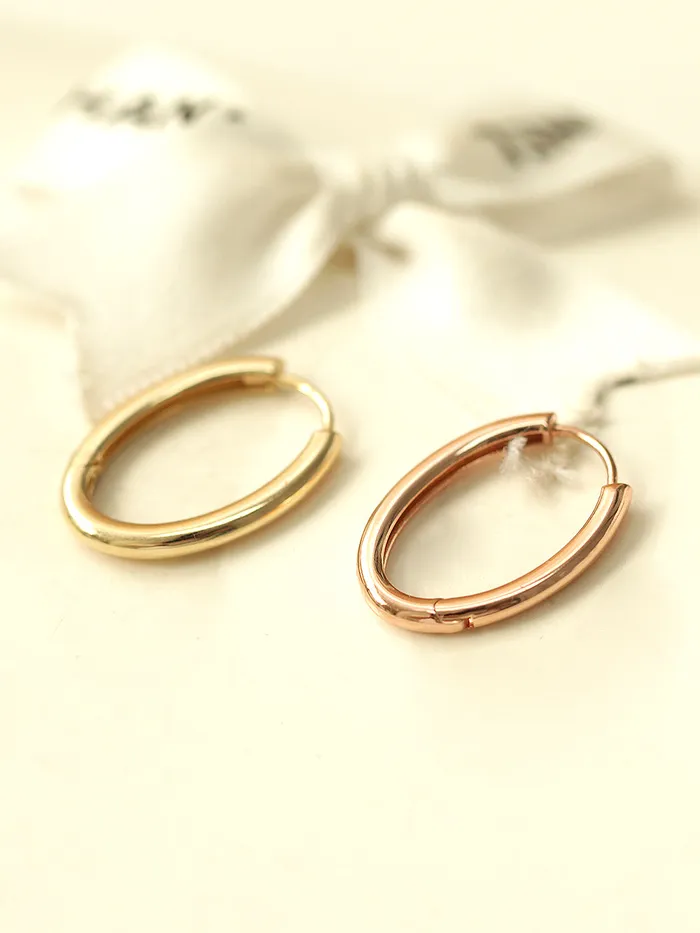 Earrings MinimalBijoux 14K Gold Hollow Bold Hoop Earring
