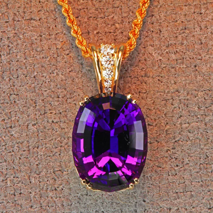 Moriartys Gem Art PreStyled Sets 14K Yellow Gold Amethyst Pendant designed by Christopher Michael Moriartys Gem Art PreStyled Sets 14K Yellow Gold Amethyst Pendant designed by Christopher Michael