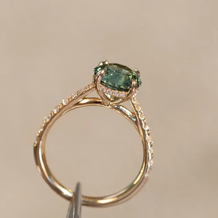 PreStyled Sets Anueva Jewelry 254ct Round Teal Sapphire Hidden Halo Solitaire with French Set Diamonds in 18k Yellow Gold