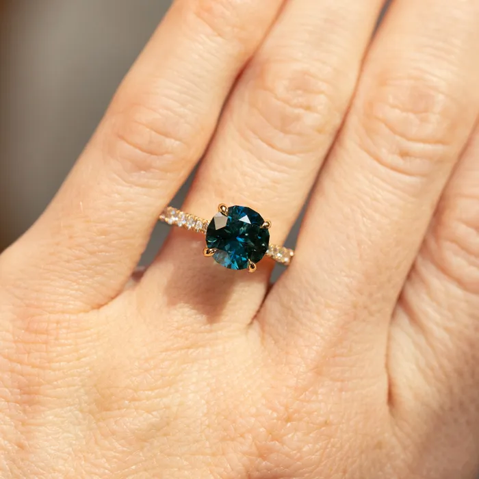 PreStyled Sets Anueva Jewelry 254ct Round Teal Sapphire Hidden Halo Solitaire with French Set Diamonds in 18k Yellow Gold