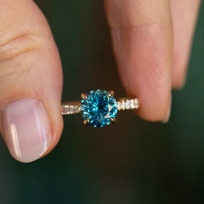 PreStyled Sets Anueva Jewelry 254ct Round Teal Sapphire Hidden Halo Solitaire with French Set Diamonds in 18k Yellow Gold