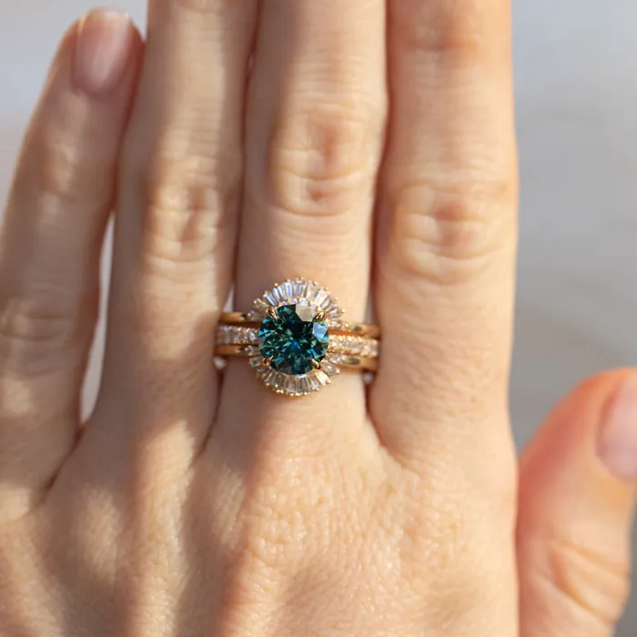 PreStyled Sets Anueva Jewelry 254ct Round Teal Sapphire Hidden Halo Solitaire with French Set Diamonds in 18k Yellow Gold