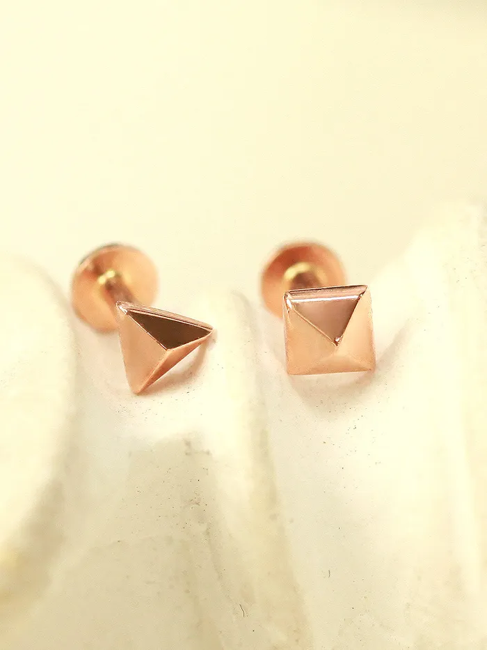 PreStyled Sets MinimalBijoux 14K Gold Tiny Pyramid Internally Threaded Labret Piercing 18G16G