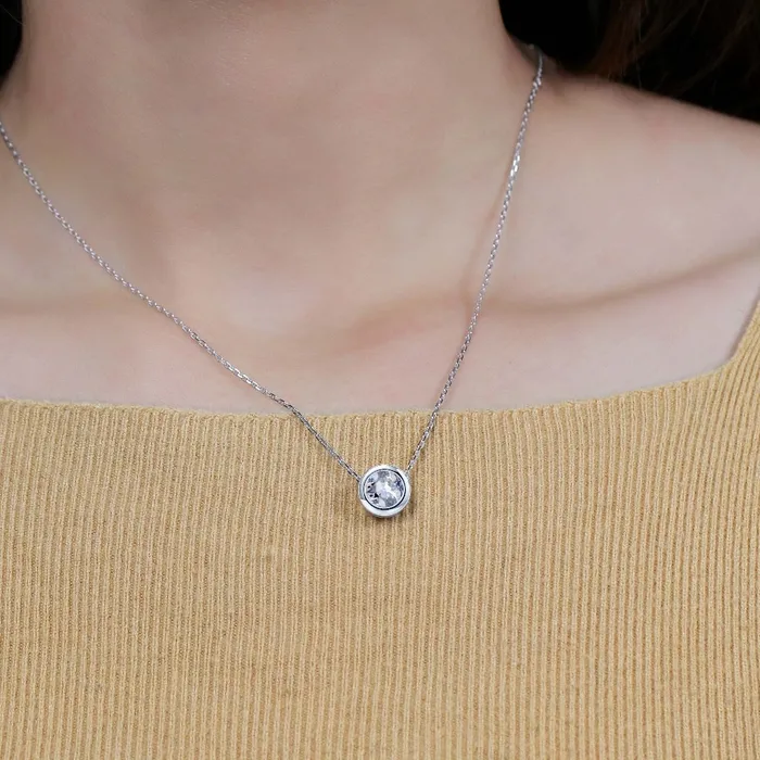 Luxus Moissanite Rings Jewelry Necklaces 14k White Gold Bezel Set Moissanite Necklace Pendant 2ct