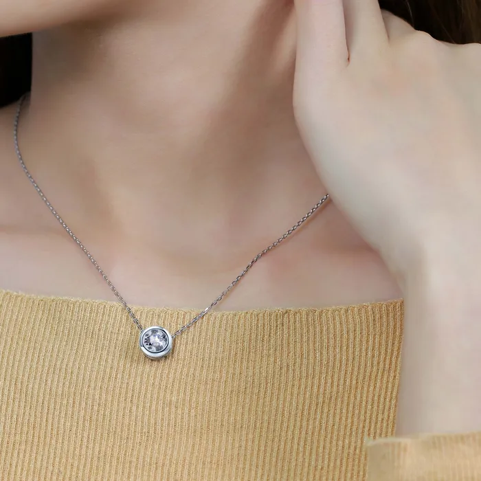 Luxus Moissanite Rings Jewelry Necklaces 14k White Gold Bezel Set Moissanite Necklace Pendant 2ct