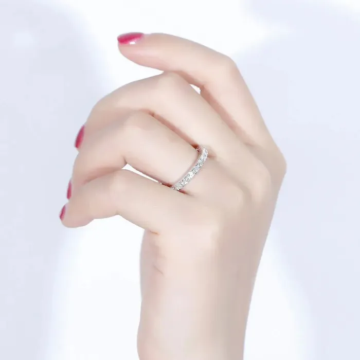 Rings Luxus Moissanite Rings Jewelry Platinum Plated Silver Moissanite Anniversary Band 04ct Total