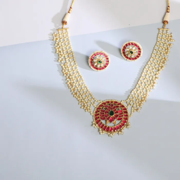 SILVER Necklaces Aasma Kempu Jadau Silver Necklace Set
